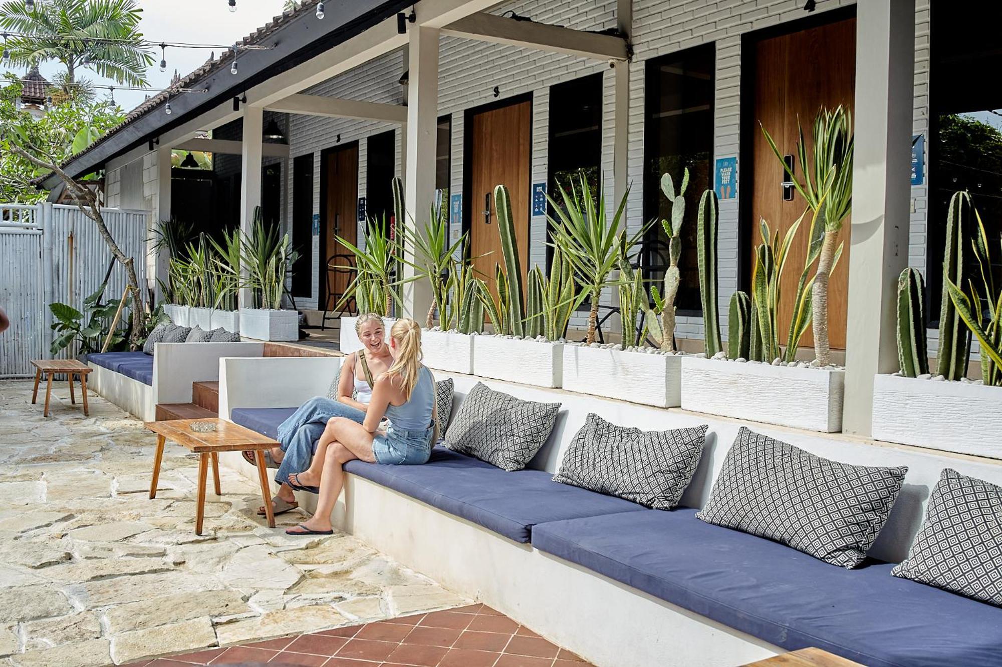 Lay Day Hostel Canggu المظهر الخارجي الصورة